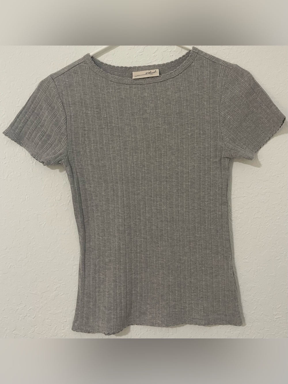 Universal Thread Gray Ribbed Short Sleeve Tee